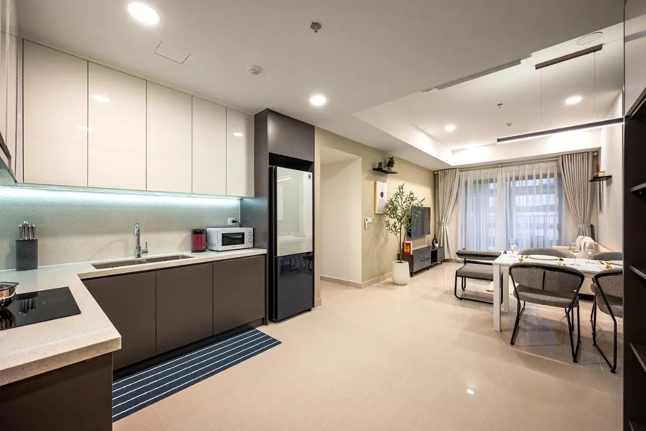 Luxury Modern, D1, 3 King Brs+2Wc, 300M Bui Vien Apartment Ho Chi Minh City