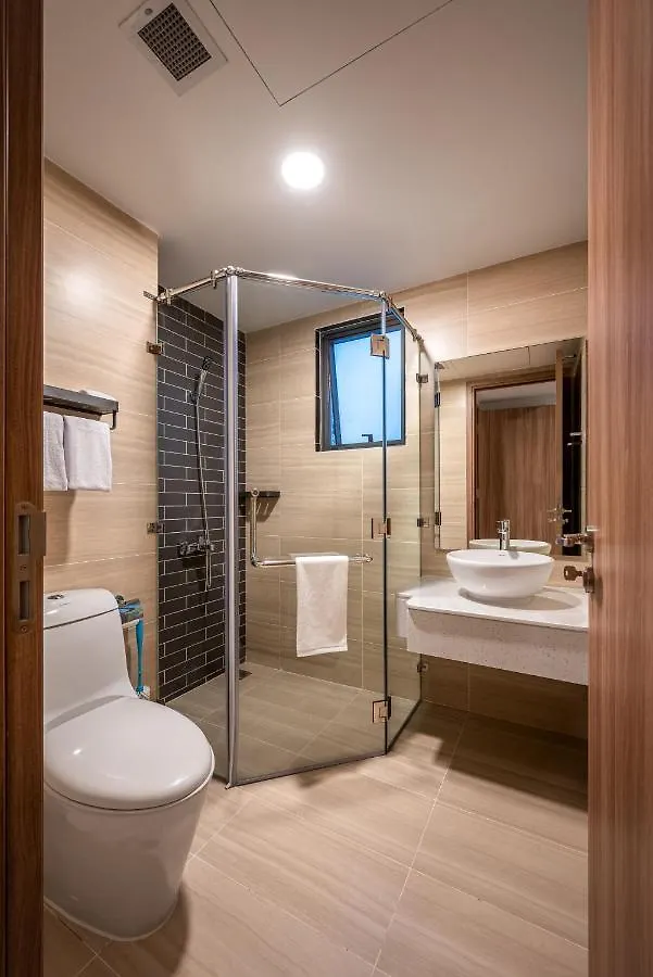 Luxury Modern, D1, 3 King Brs+2Wc, 300M Bui Vien Apartment Ho Chi Minh City Vietnam