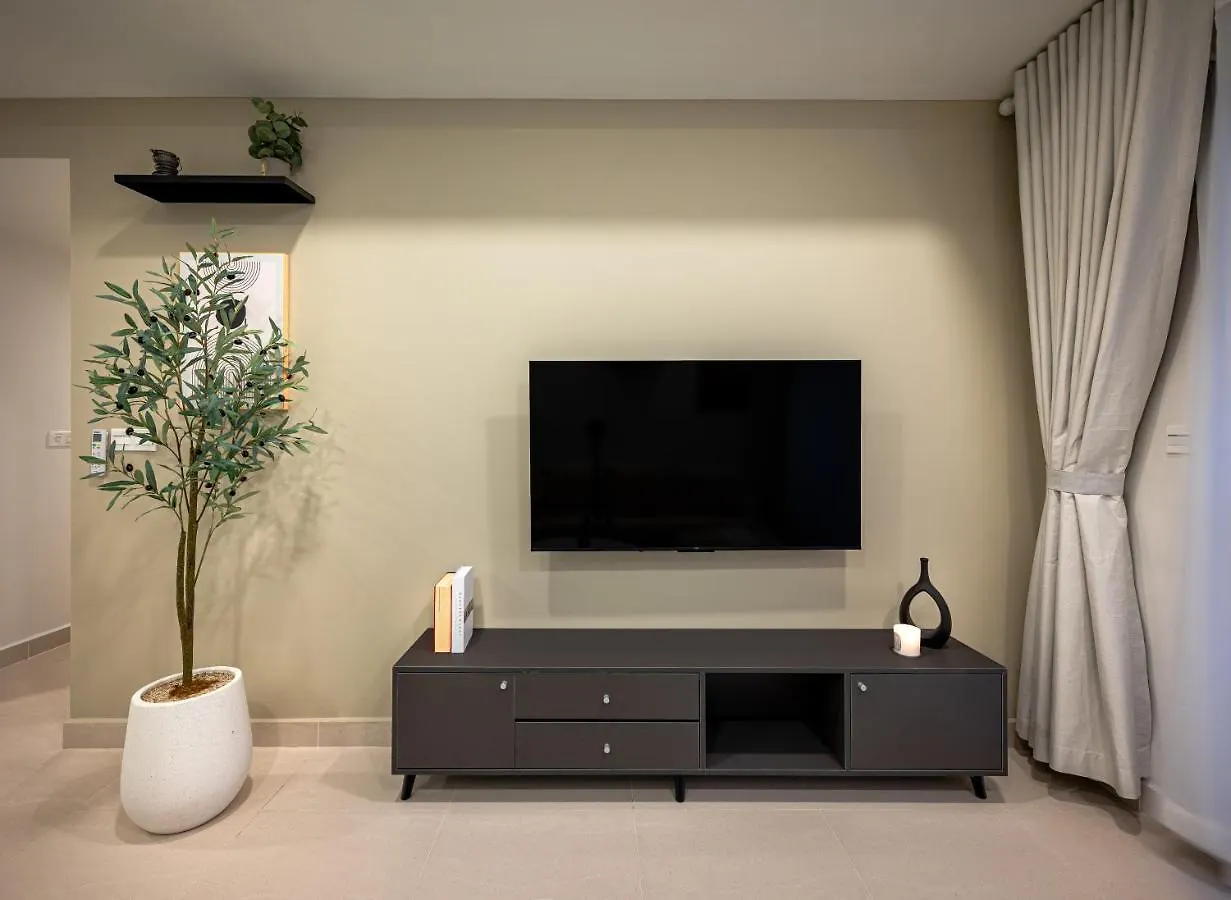 Luxury Modern, D1, 3 King Brs+2Wc, 300M Bui Vien Apartment Ho Chi Minh City Vietnam