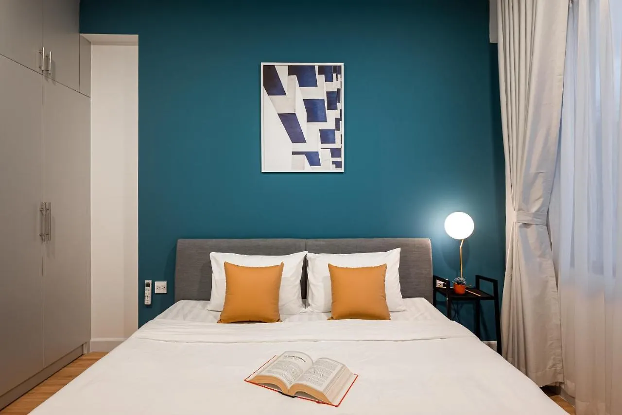 Luxury Modern, D1, 3 King Brs+2Wc, 300M Bui Vien Apartment Ho Chi Minh City Vietnam